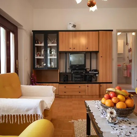 Rumac Apartment *